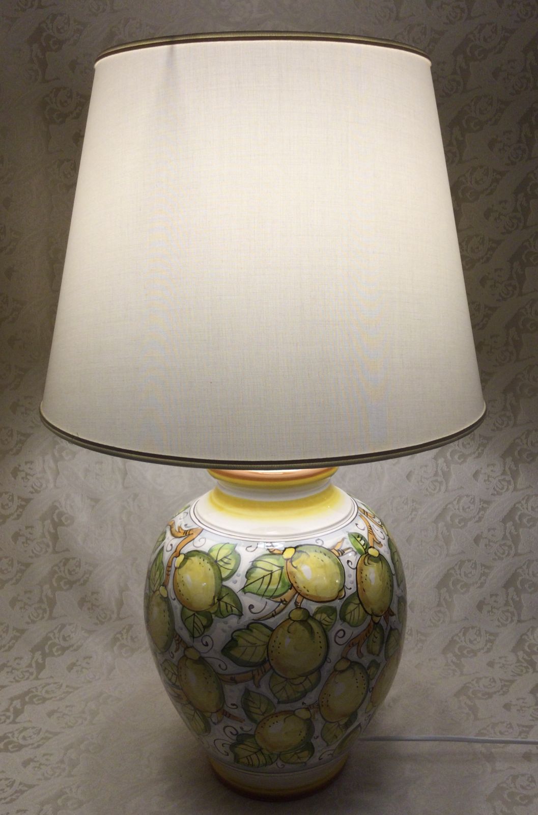 Lampada h42 con limoni in ceramica