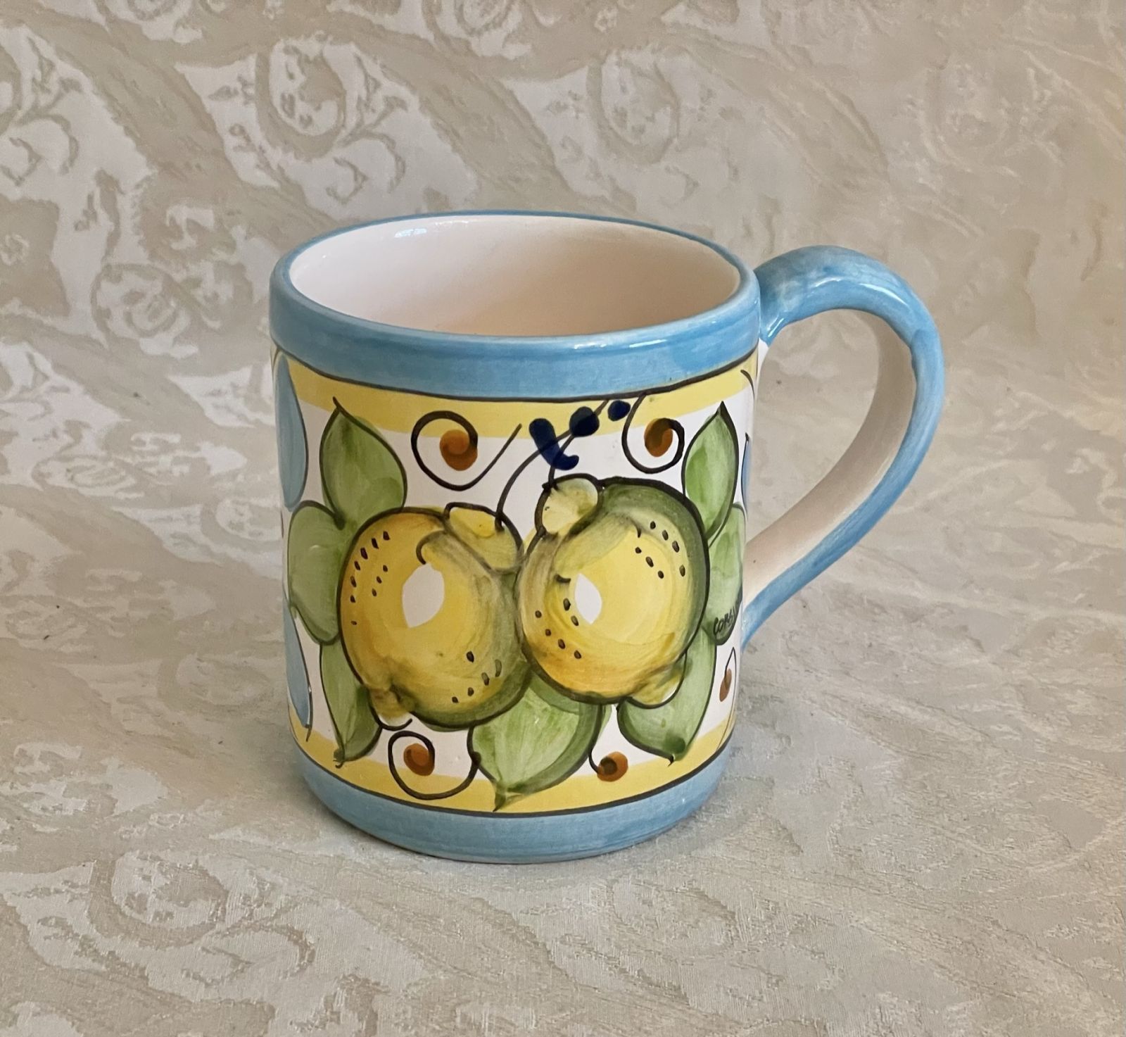 Mug h10x8 with lemons