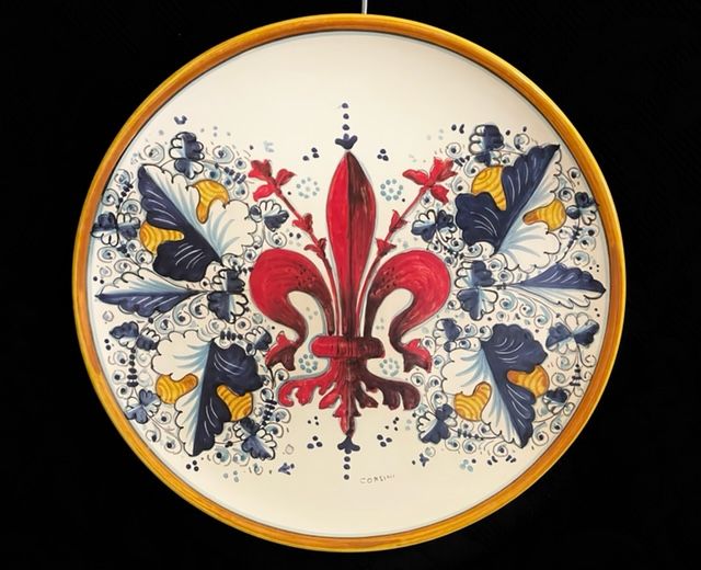 Plate with cafaggiolo and lily D35