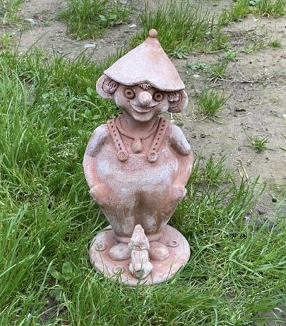 Gnome with dog h35 base D16
