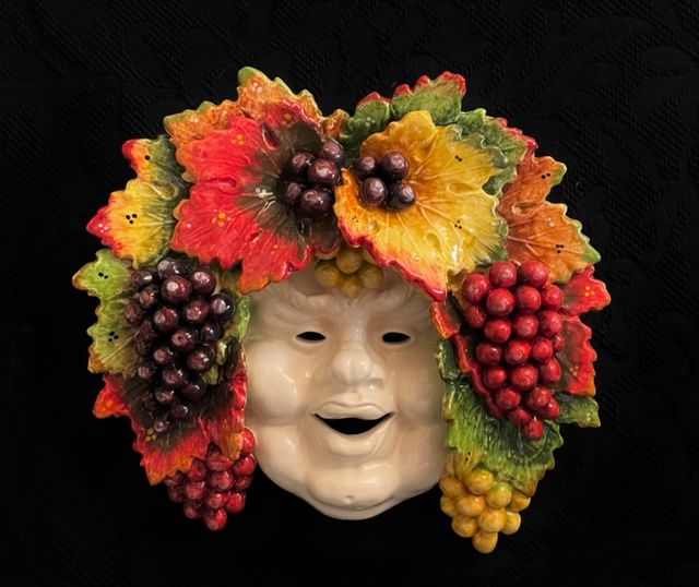 Maschera Bacco con uva rossa,gialla e vinaccia 32x32 