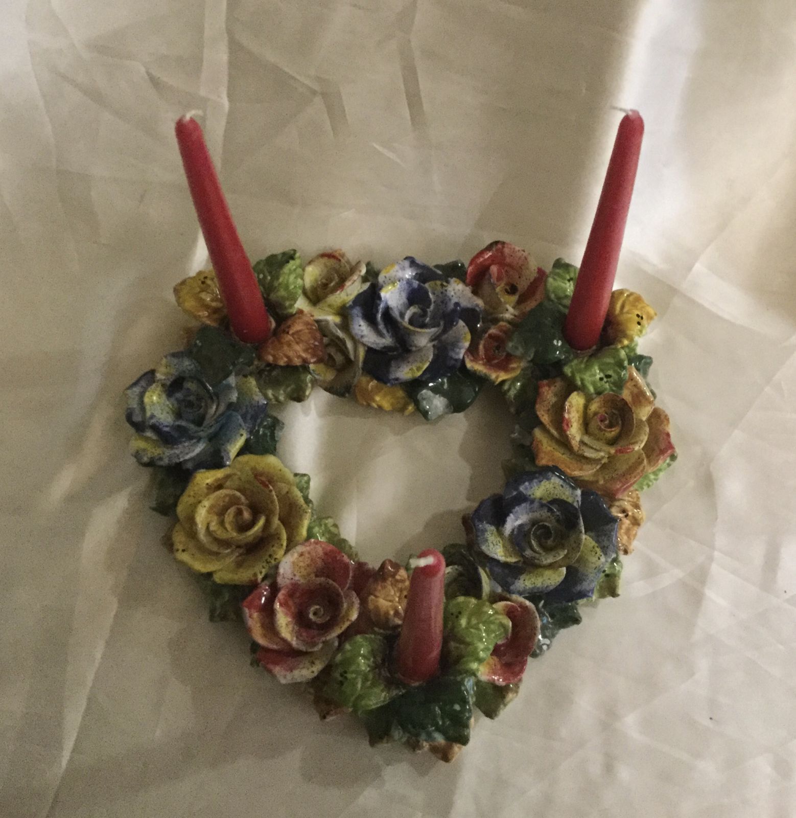 Candeliere cuore 3 fiamme con rose  cm 35