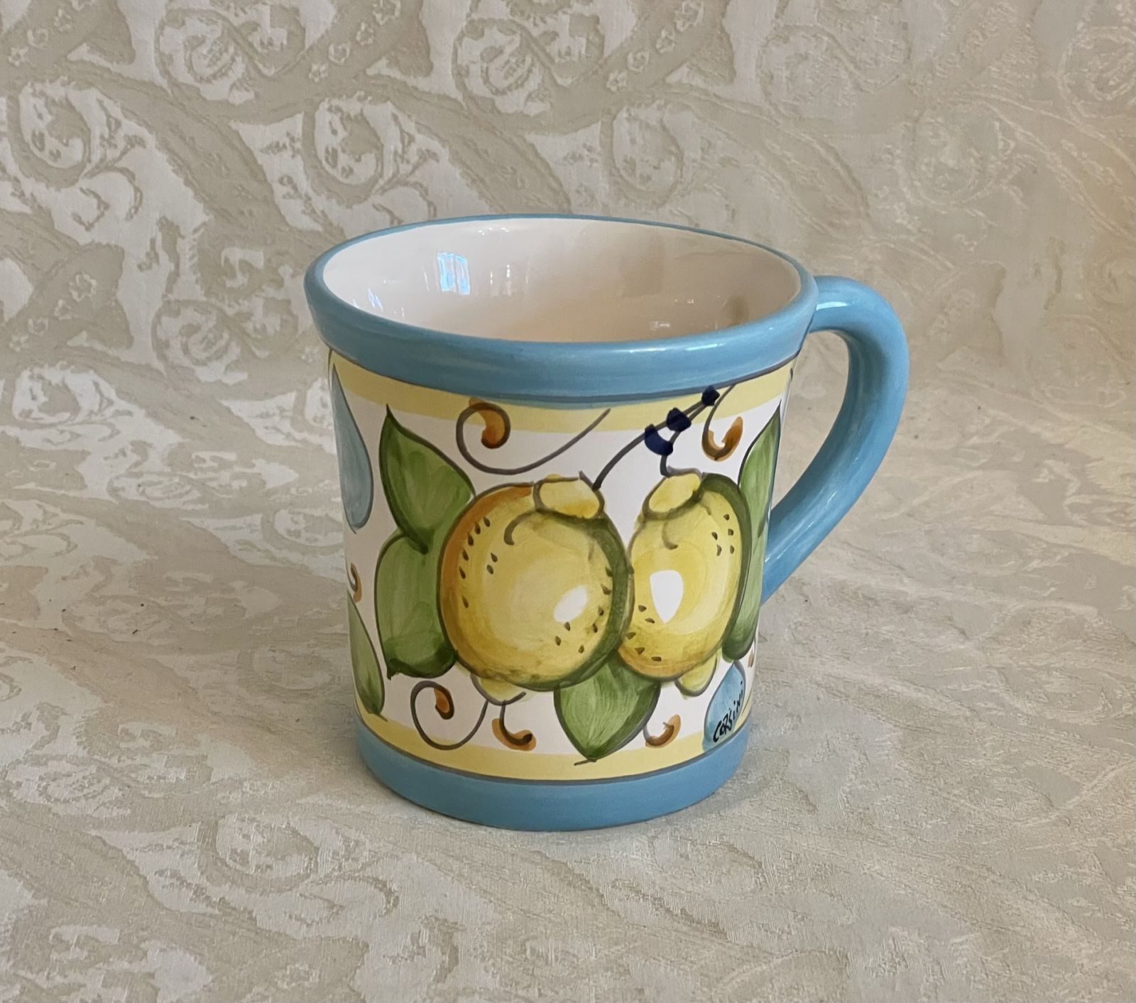Mug h10,5x10 with lemons