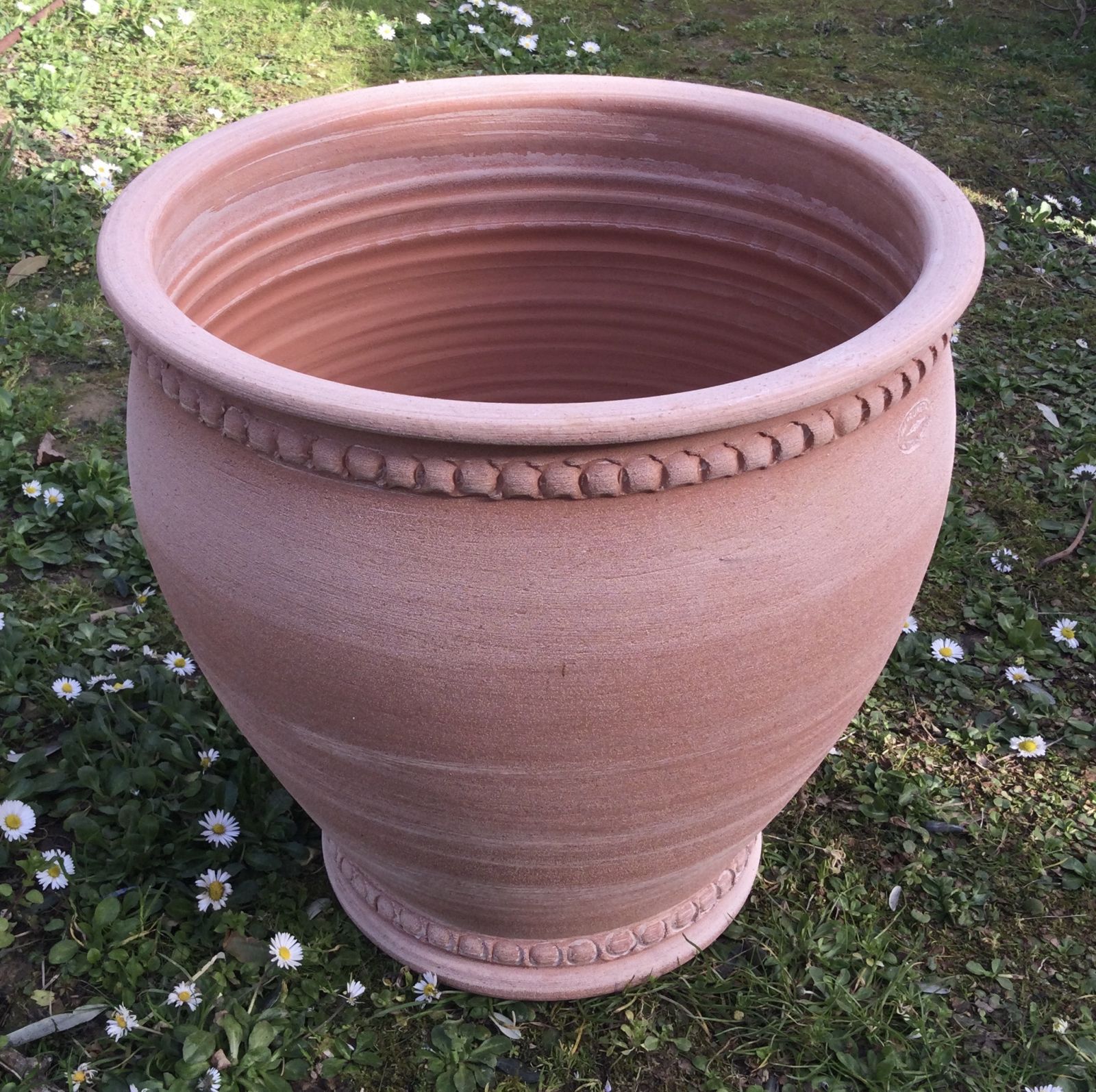 terracotta vase h45 L45 exsternal 